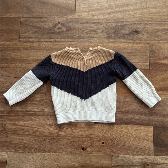 H&M Brown and Tan Ribbed Sweater - Picture 2 of 3